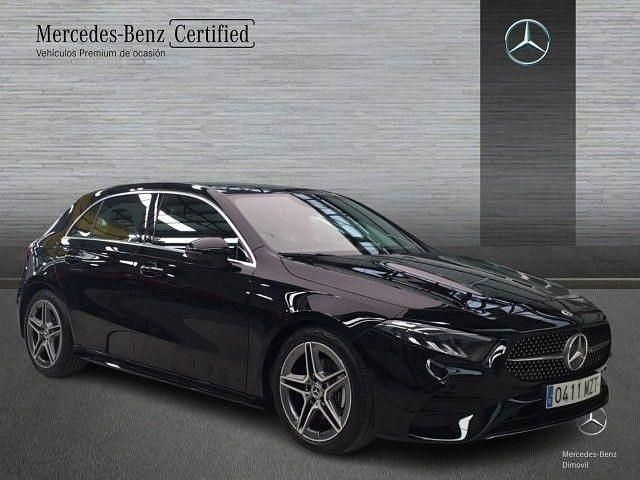 Usado Mercedes A180 136 CV (100 kW) 2025 Negro noche
