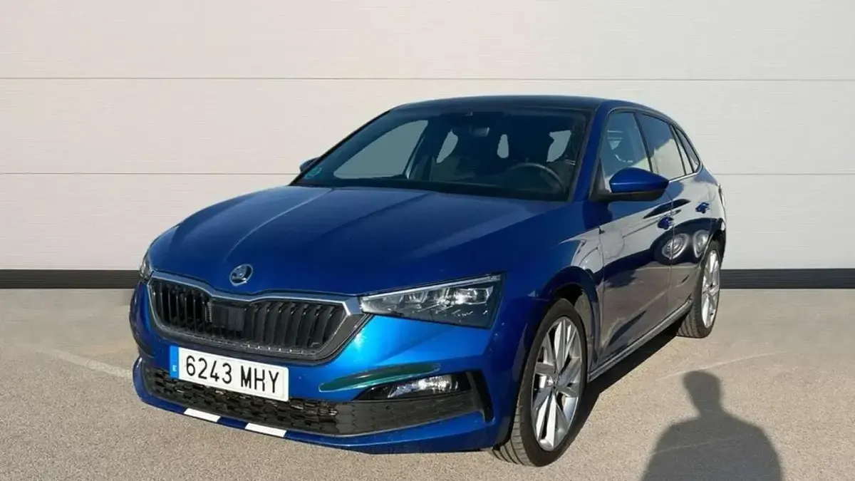 Usado Skoda Scala Sport 150 CV (110 kW) 2023 Azul Utilitario