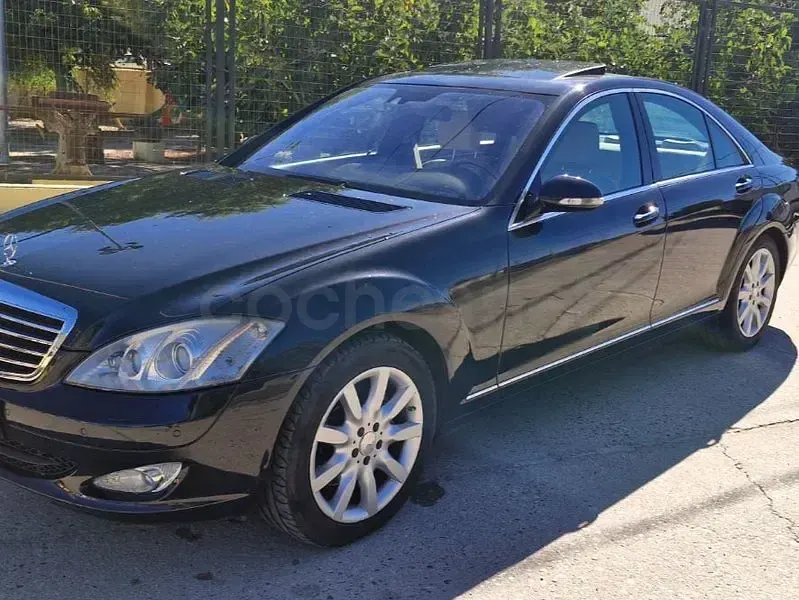 Usado Mercedes S320 235 CV (172 kW) 2007 Negro Berlina