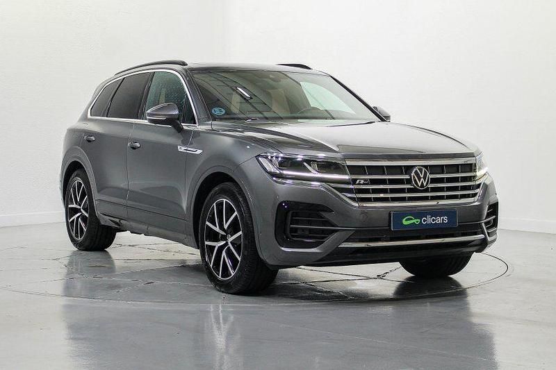 Usado VW Touareg R-line 231 CV (169 kW) 2020 Gris SUV