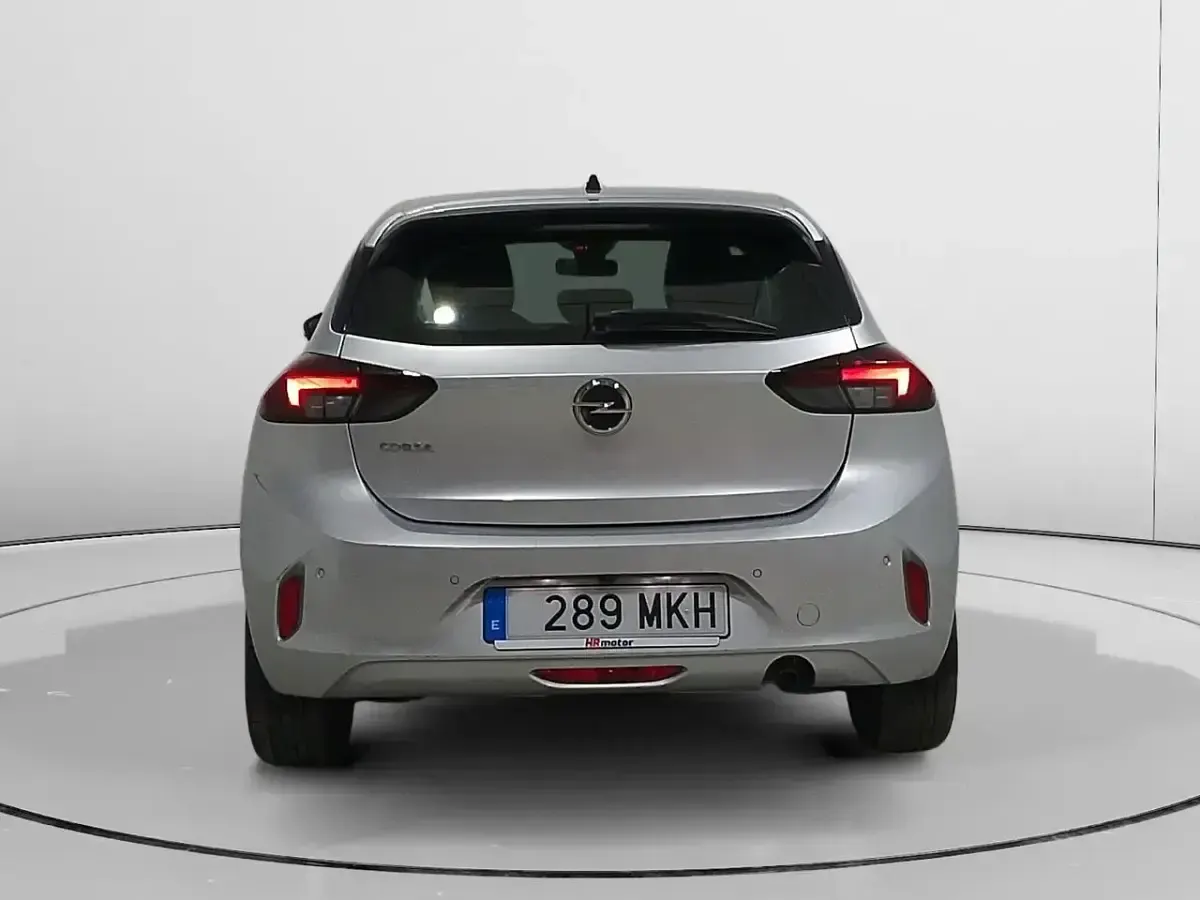 Usado Opel Corsa Edition 101 CV (74 kW) 2023 Gris / plata Berlina