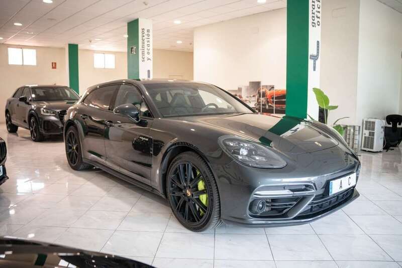 Gris Usado 2018 Porsche Panamera Turbo S Sport Turismo Berlina | 98.000 € (Un poco caro) - Imagen 1/4