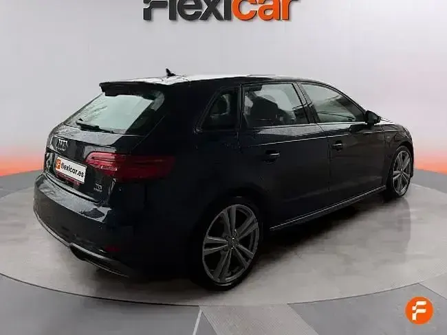 Usado Audi A3 184 CV (135 kW) 2017 Azul