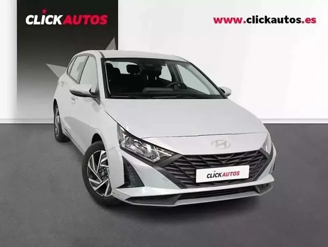 Usado Hyundai i20 79 HP (58 kW) 2025 Cinzento Citadino