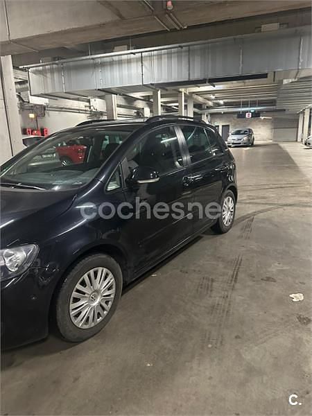 Usado VW Golf Plus Cross Advance 105 CV (77 kW) 2011 Negro Monovolumen