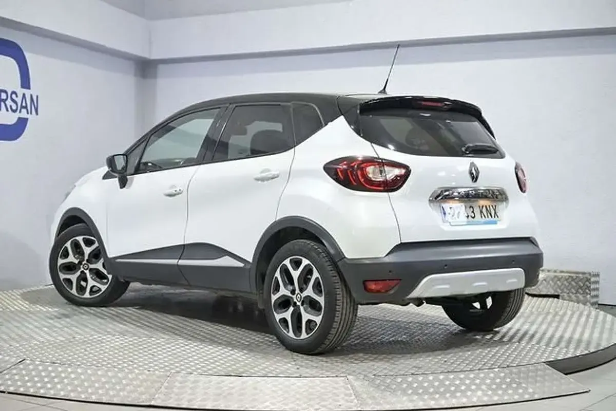 Usado Renault Captur XMOD 118 CV (86 kW) 2018 Blanco SUV