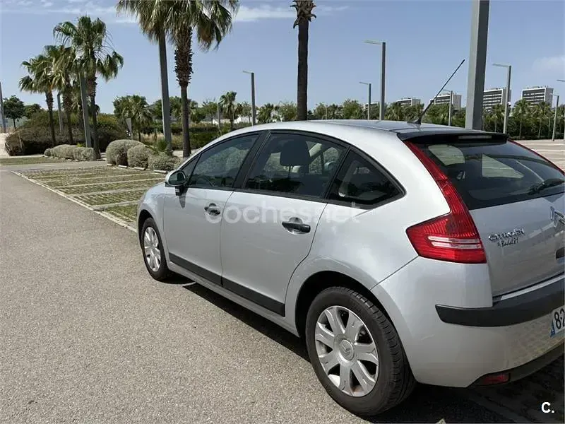 Usado Citroën C4 92 CV (67 kW) 2009 Gris / plata Berlina