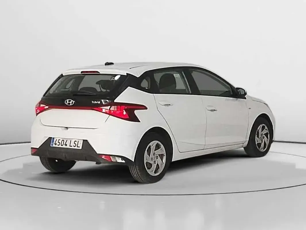 Usado Hyundai i20 101 CV (74 kW) 2021 Blanco Utilitario