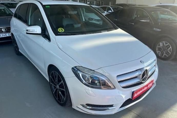 Usado Mercedes B180 Executive 109 CV (80 kW) 2013 Monovolumen