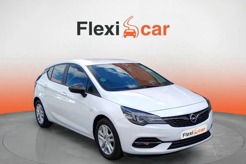 Blanco Usado 2021 Opel Astra Design & Tech Berlina | 13.990 € (Precio justo) - Imagen 1/4