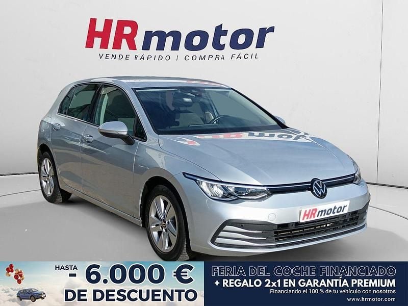 Gris Usado 2024 VW Golf VIII Life | 22.750 € (Precio justo) - Imagen 1/4