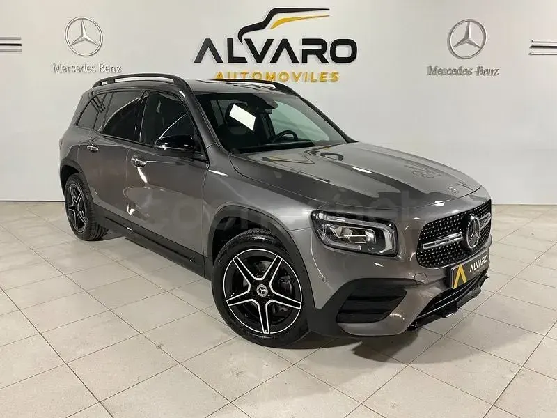 Usado Mercedes GLB200 150 CV (110 kW) 2022 Gris / plata SUV