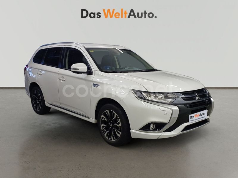 Blanco Usado 2016 Mitsubishi Outlander P-HEV SUV | 19.900 € (Precio justo) - Imagen 1/4