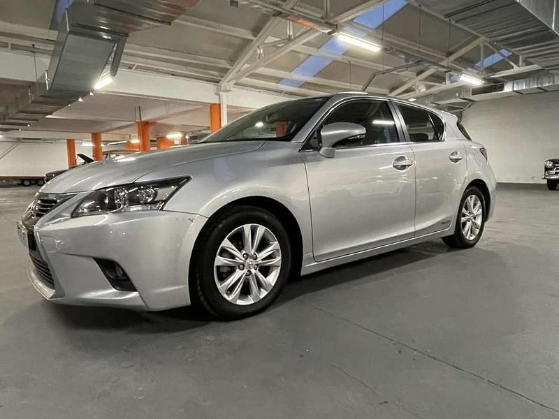 Gris Usado 2014 Lexus CT200h Executive Line Utilitario | 13.350 € (Precio justo) - Imagen 1/4