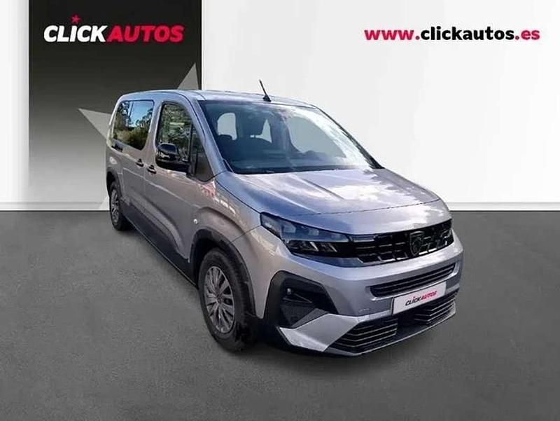 Usado Peugeot Rifter Allure 101 CV (74 kW) 2025 Gris Monovolumen