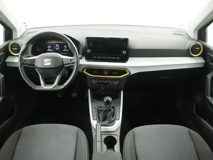 Usado Seat Arona Style 115 CV (84 kW) 2025 Gris SUV