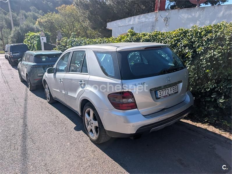 Usado Mercedes ML320 224 CV (164 kW) 2006 Gris / plata SUV