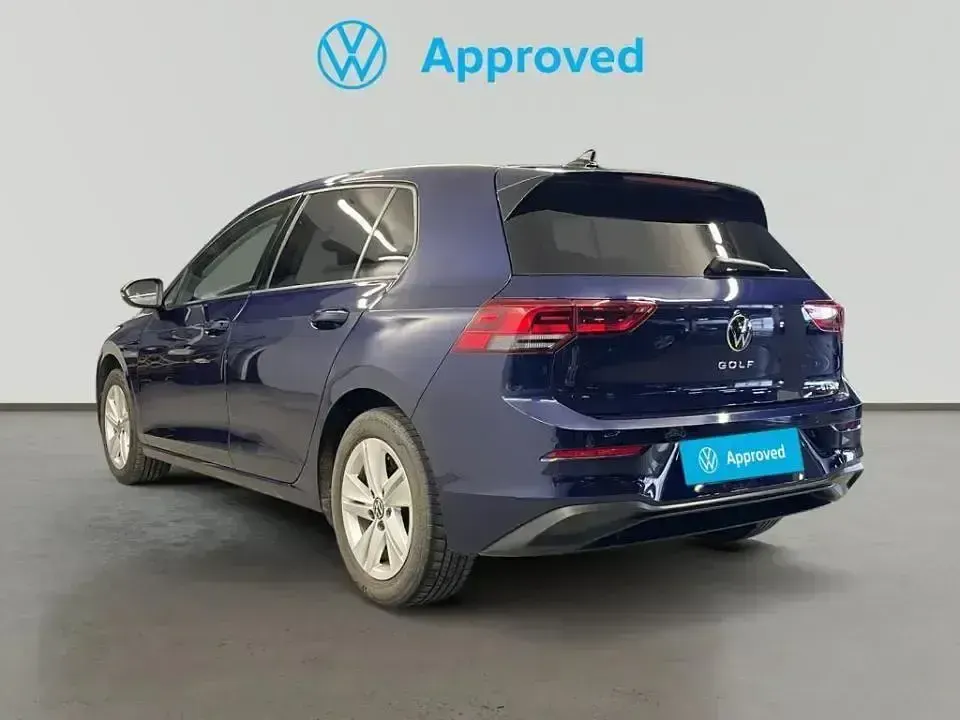 Usado VW Golf VIII Life 110 CV (80 kW) 2024 Azul Utilitario