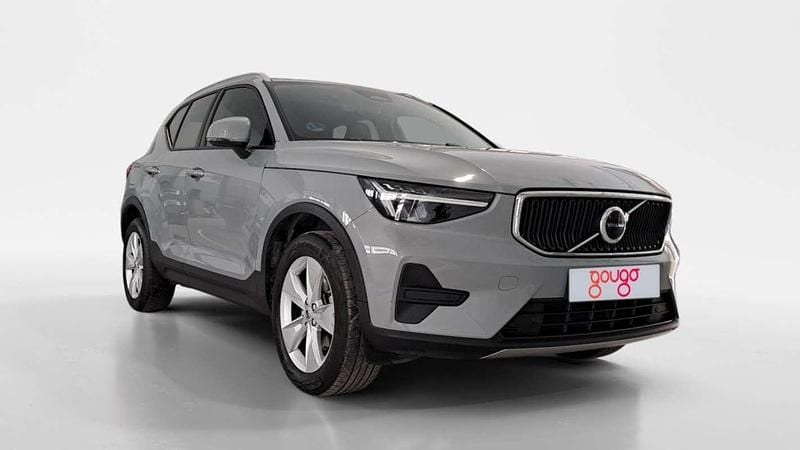 Käytetty Volvo XC40 Core 163 HP (119 kW) 2023 Katumaasturi