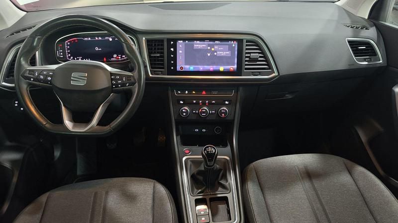 Usado Seat Ateca Style 150 CV (110 kW) 2022 Blanco SUV