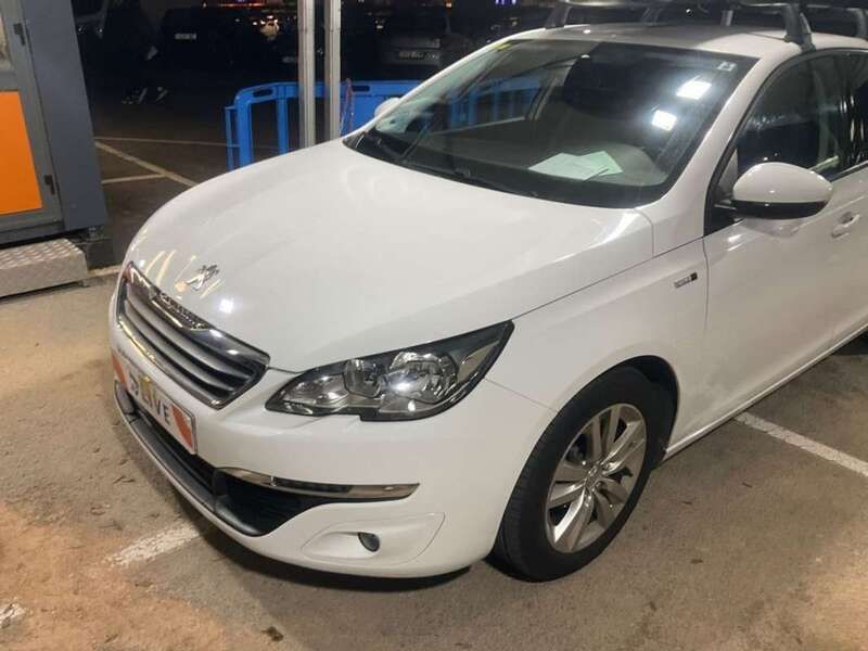 Blanco Usado 2016 Peugeot 308 Style Utilitario | 7500 € (Super precio) - Imagen 1/4
