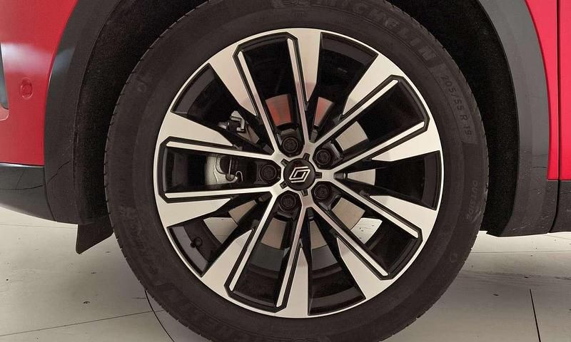 Usado Renault Austral Techno 200 CV (147 kW) 2025 Rojo SUV