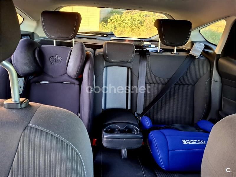 Usado Ford Focus Titanium 115 CV (84 kW) 2013 Rojo Berlina