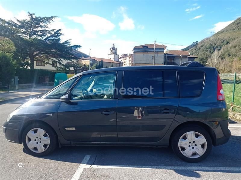 Usado Renault Espace Dynamique 150 CV (110 kW) 2005 Azul Monovolumen