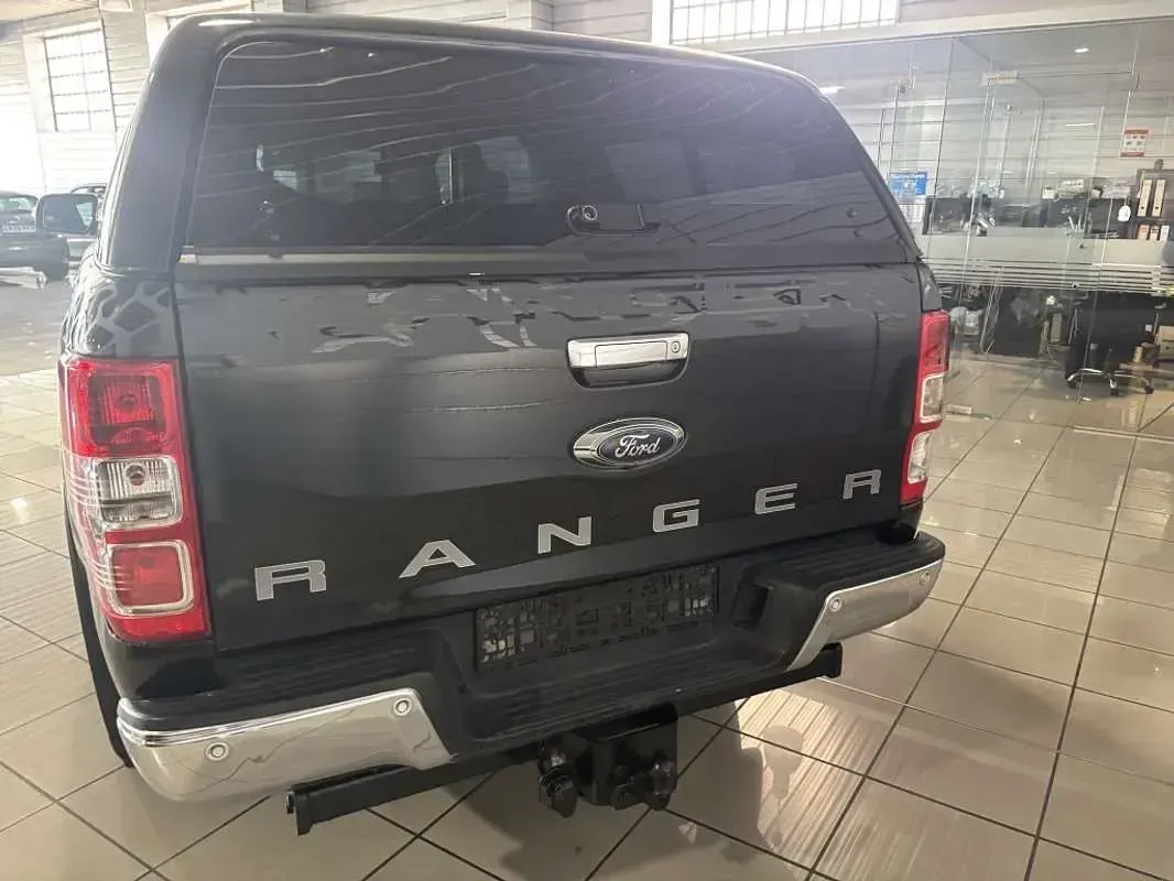 Usado Ford Ranger Wildtrack 200 CV (147 kW) 2017 Negro Pickup/Camioneta