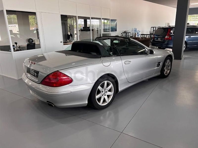 Usado Mercedes SL500 306 CV (225 kW) 2002 Gris / plata Descapotable