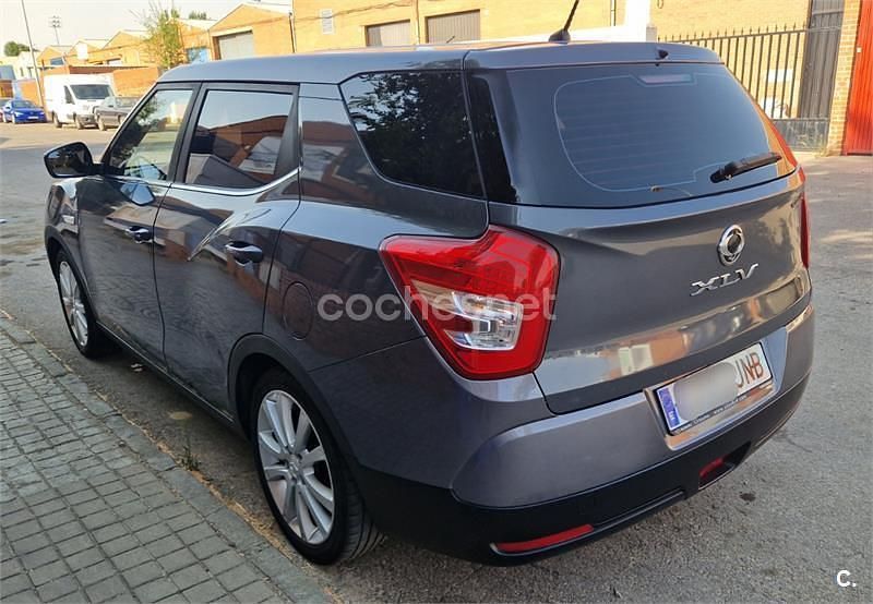 Usado SsangYong Tivoli 128 CV (94 kW) 2016 Negro SUV