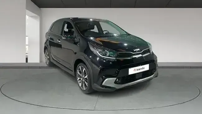 Usado Kia Picanto X-Line 100 CV (73 kW) 2023 Negro Utilitario