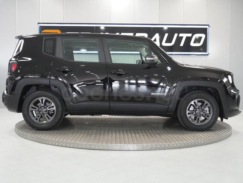 Usado Jeep Renegade Longitude 130 CV (95 kW) 2024 Negro SUV
