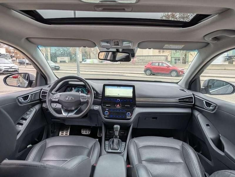 Usado Hyundai Ioniq Style 141 CV (103 kW) 2020 Gris Utilitario