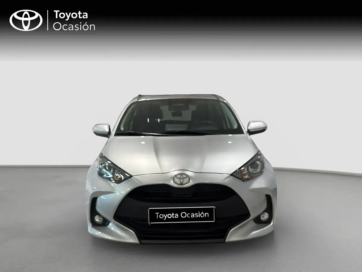 Usado Toyota Yaris Cross Active 116 CV (85 kW) 2025 Gris SUV