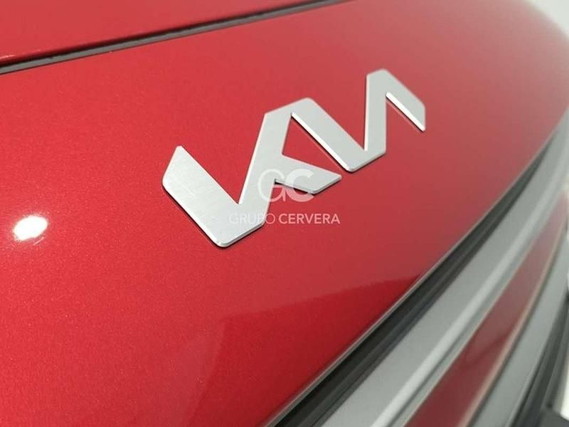 Usado Kia Niro 141 CV (103 kW) 2022 Rojo SUV