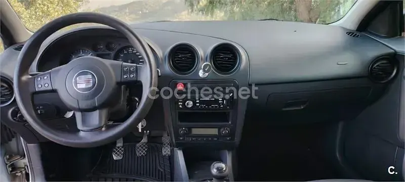 Usado Seat Ibiza Reference 64 HP (47 kW) 2006 Cinzento Citadino