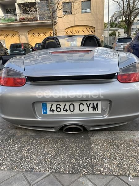 Usado Porsche Boxster 228 CV (167 kW) 2004 Gris / plata Descapotable