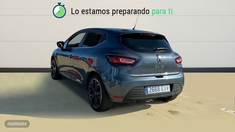 Usado Renault Clio IV Zen 90 CV (66 kW) 2019 Gris Berlina