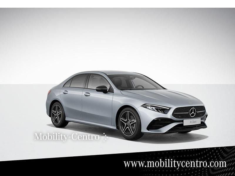 Gris Nuevo 2025 Mercedes A180 Berlina | 35.487 € (Precio justo) - Imagen 1/4