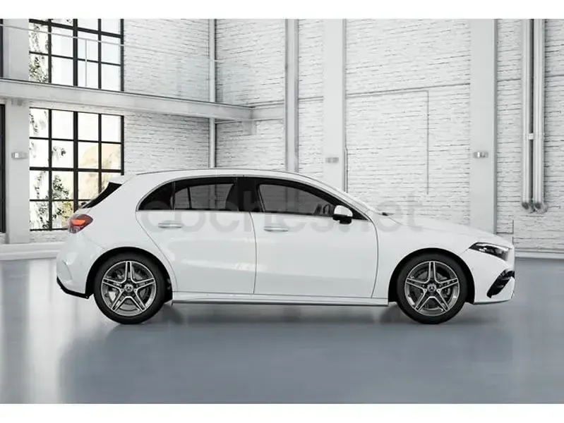 Usado Mercedes A180 116 CV (85 kW) 2024 Blanco polar Berlina