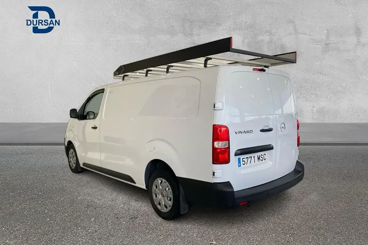 Usado Opel Vivaro 120 CV (88 kW) 2024 Blanco Monovolumen