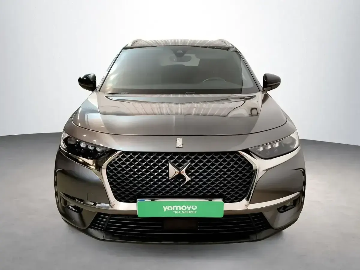 Usado DS Automobiles DS7 Crossback So Chic 130 CV (95 kW) 2022 Gris SUV