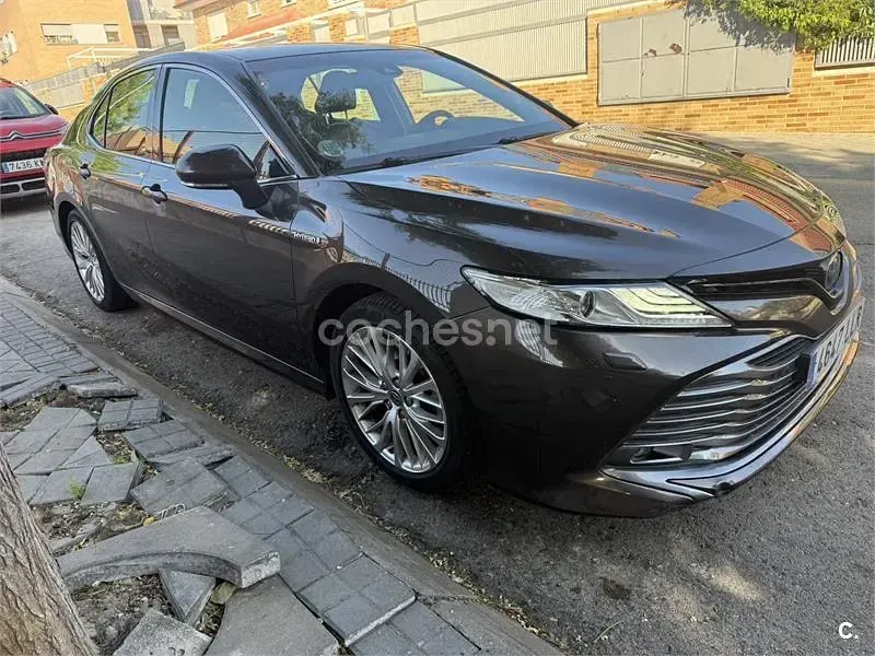 Usado Toyota Camry Luxury 218 CV (160 kW) 2020 Marrón Berlina