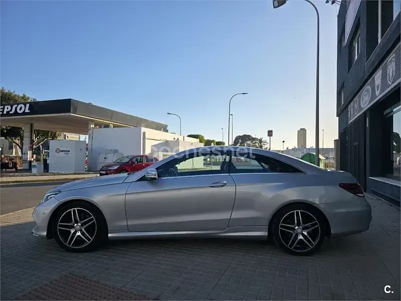 Usado Mercedes E350 252 CV (185 kW) 2014 Gris / plata Coupe