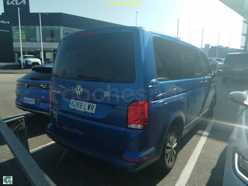 Usado VW Caravelle 150 CV (110 kW) 2022 Azul Monovolumen