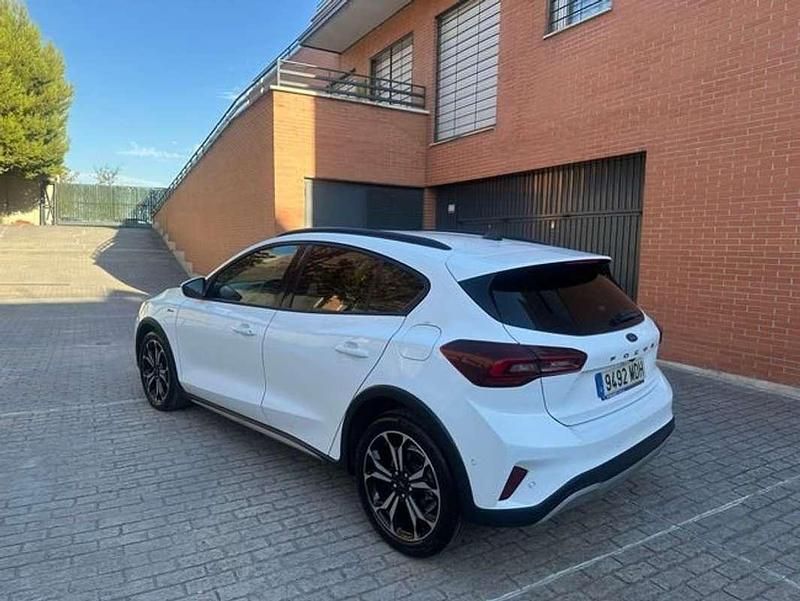 Usado Ford Focus Active 156 CV (114 kW) 2023 Blanco Berlina