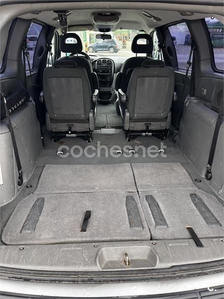 Gris / plata Usado 2005 Chrysler Grand Voyager Monovolumen | 2800 € (Precio justo) - Imagen 1/1