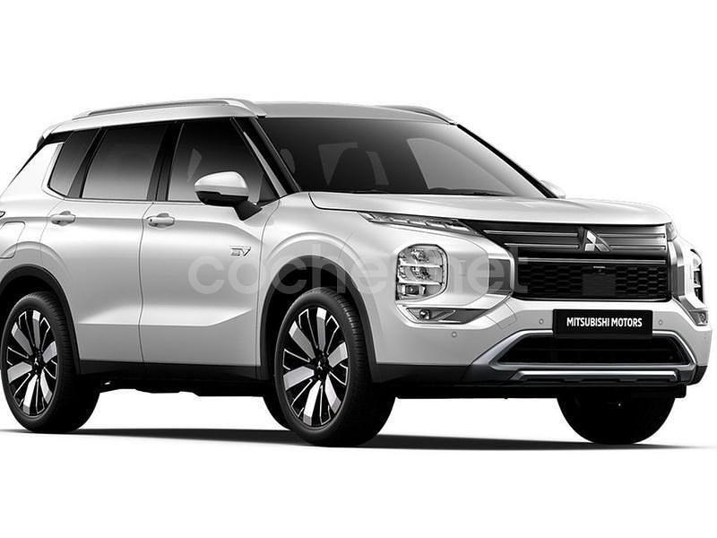 Blanco Nuevo 2025 Mitsubishi Outlander P-HEV SUV | 53.000 € (Caro) - Imagen 1/4