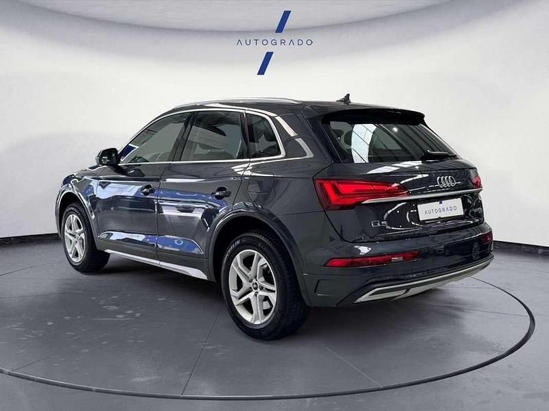 Usado Audi Q5 Advanced 299 HP (219 kW) 2023 Cinzento SUV